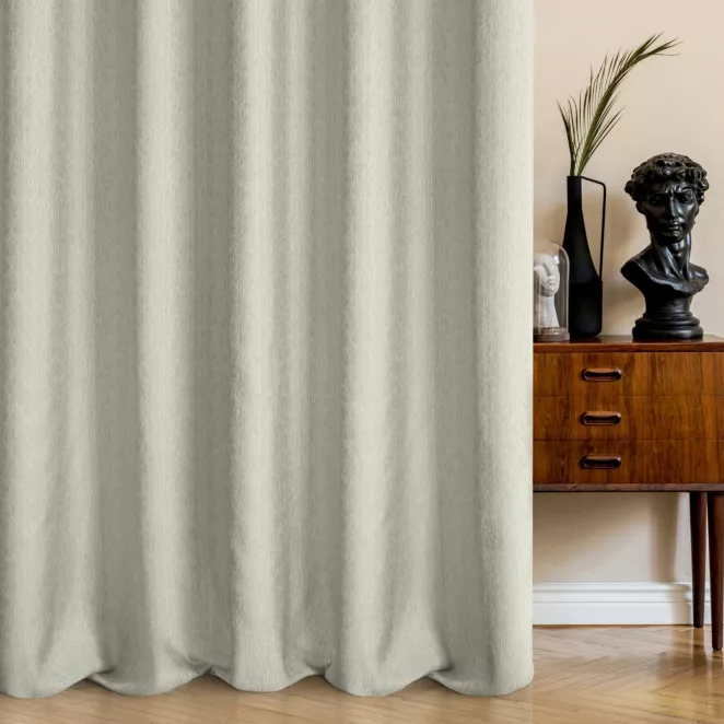 Zasłona szyta na taśmie 5 cm beżowo srebrna z tkaniny z drobnym błyszczącym wzorem