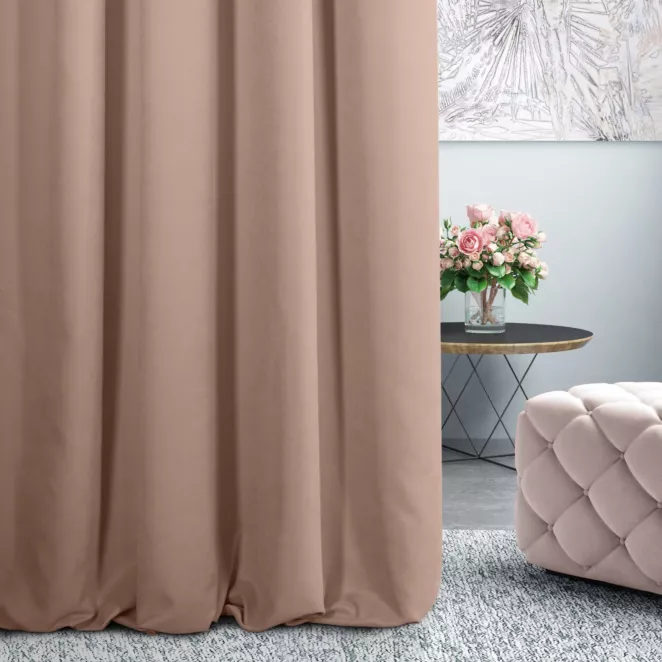 Zasłona szyta na taśmie 5 cm DORA - HIT ciemnoróżowa z miękkiej tkaniny o welurowej strukturze