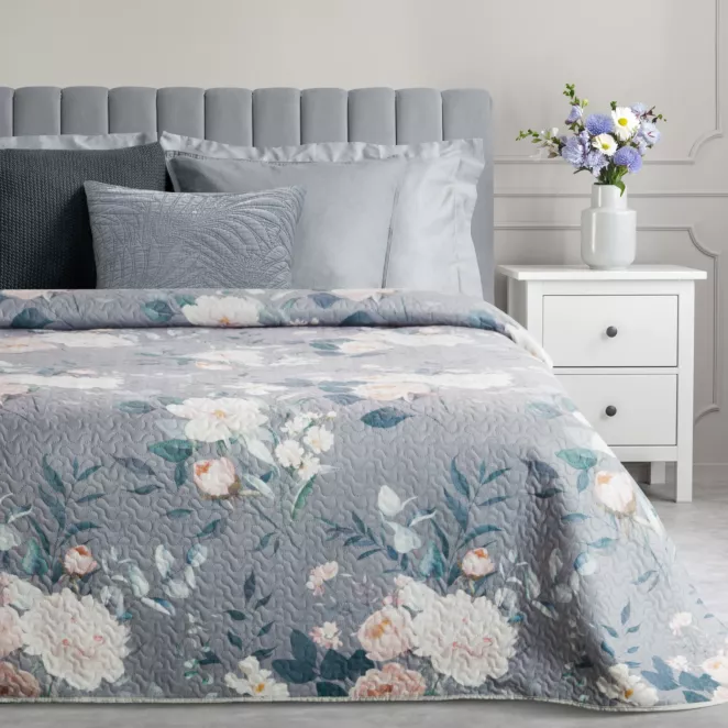Narzuta welwetowa srebrno, kremowa 170x210 cm zdobiona nadrukiem kwiatów ROSITA