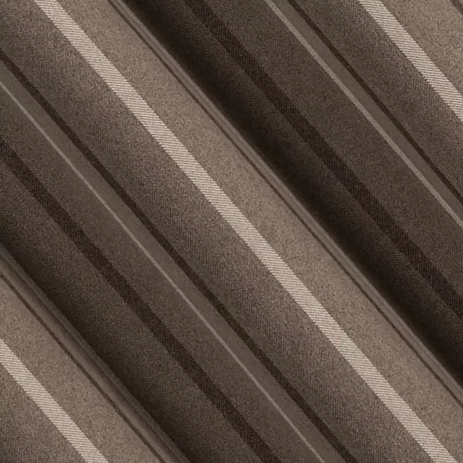 R224/8 Zasłona szyta na taśmie 5 cm brązowa z tkaniny o jodełkowym splocie z wzorem w pasy