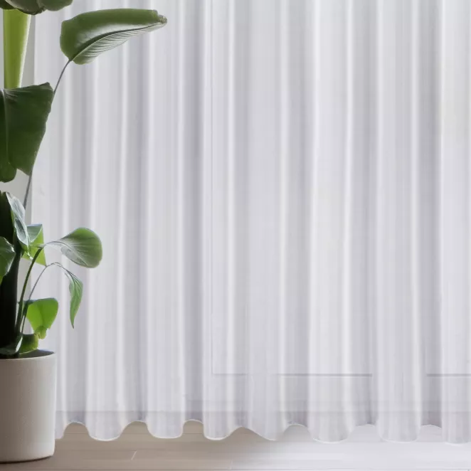 Firana biała z gładkiej tkaniny o błyszczącej powierzchni 350x270 cm taśma ALIA