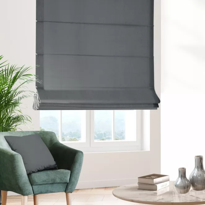 Roleta rzymska szara z gładkiej tkaniny typu dimout