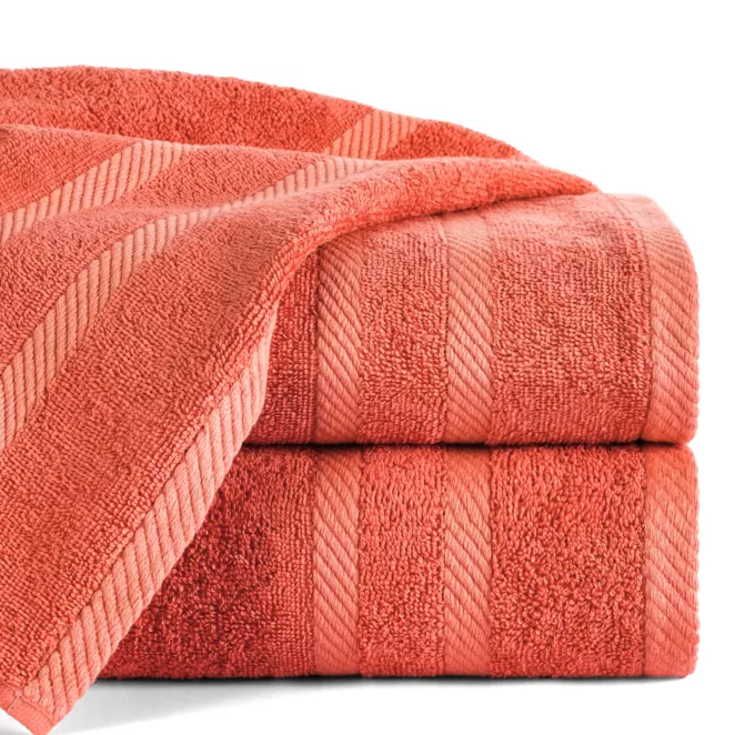 Ręcznik kąpielowy 100x150 cm bawełniany kolor koralowy z ozdobną bordiurą 500 g/m2 MILO