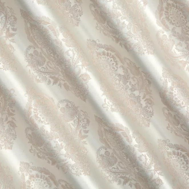 P256/5 Zasłona szyta na taśmie 5 cm jasnobeżowo beżowa tkanina w ornamentowy wzór, z dodatkiem połyskującej nici