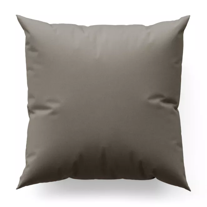 Poszewka szyta beżowa z gładkiej tkaniny zaciemniającej typu dimout wykończona obciążnikiem