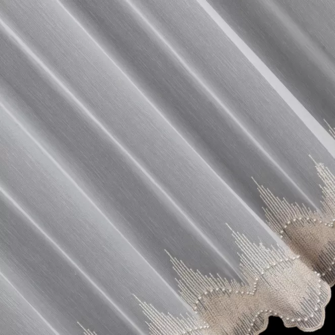 E1/4 Firana szyta na taśmie 5 cm naturalno złota z matowej tkaniny ADEN ozdobionej haftem i perełkami Italissima Eva Minge