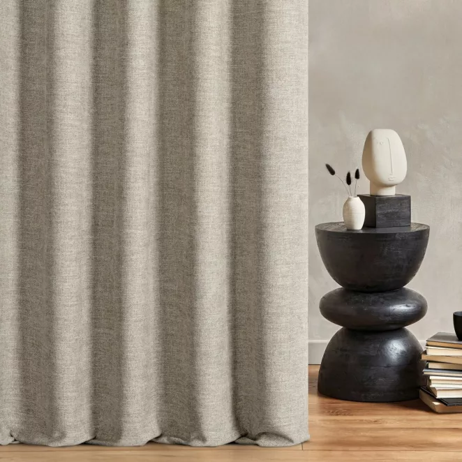 Zasłona szyta na taśmie 5 cm beżowa tkanina o naturalnym charakterze z efektem melanżu