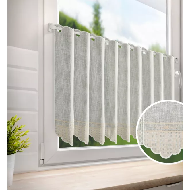 Tkanina firanowa zazdrostka z etaminy zdobiona haftem kratki