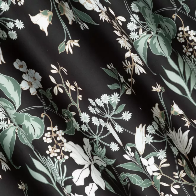 P264/4 Zasłona szyta na taśmie 5 cm czarna miękka, welwetowa tkanina z kwiatowym nadrukiem