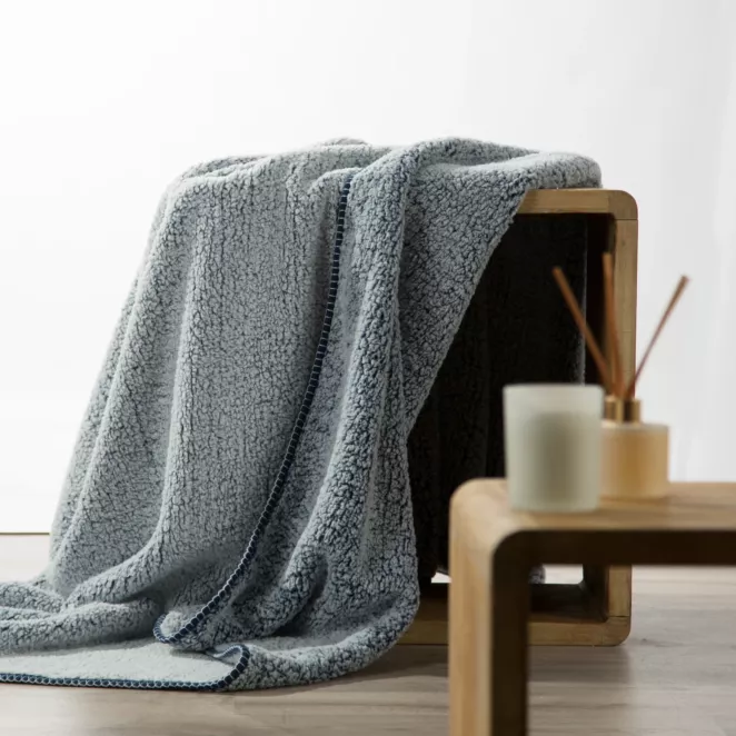 Koc bukla 200x220 cm granatowo, biały z miękkiej tkaniny KOALA Eurofirany Premium