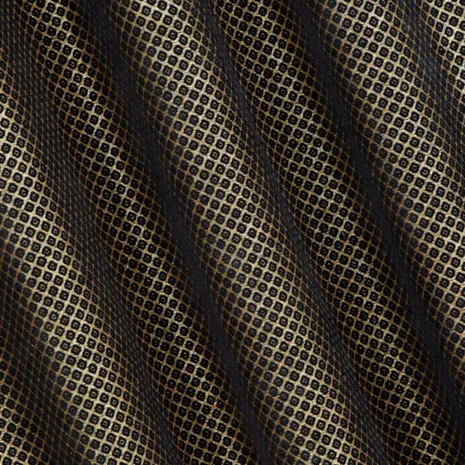 R166/2 Zasłona szyta na taśmie 5 cm czarno złota z szenilowej tkaniny w drobny geometryczny wzór przetykany błyszczącą nicią