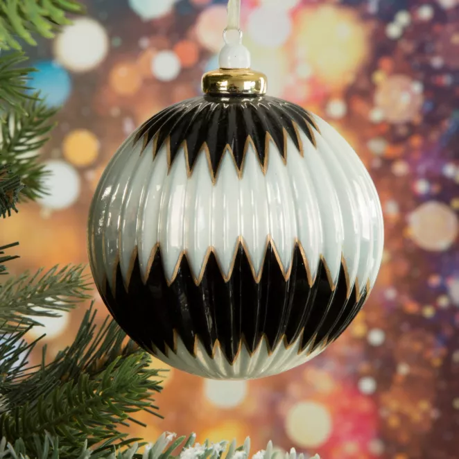 Szklana bombka choinkowa ręcznie zdobiona