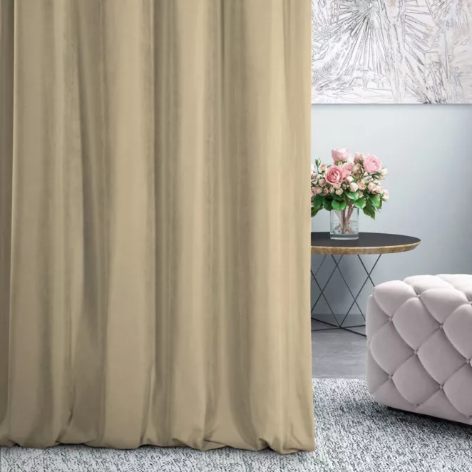 Zasłona szyta na taśmie 5 cm DORA - HIT beżowa z miękkiej tkaniny o welurowej strukturze