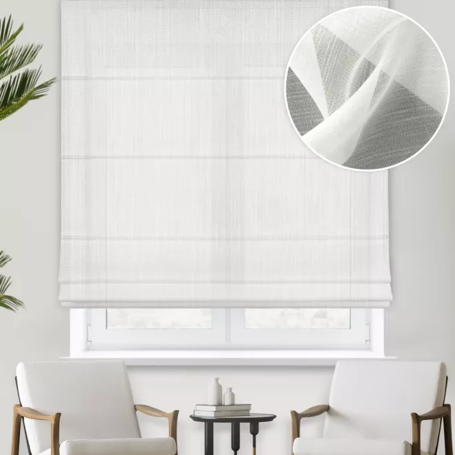 Roleta rzymska kremowa z miękkiej półprzezroczystej tkaniny z efektem deszczyku, wykończona obciążnikiem