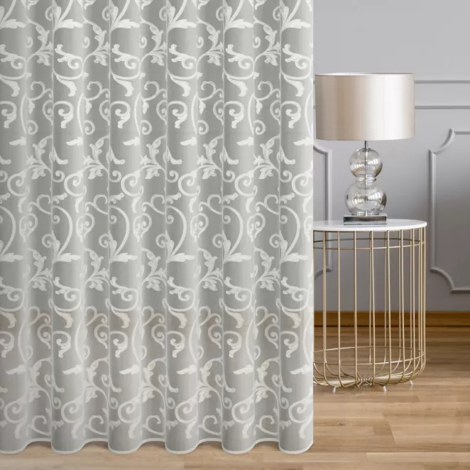 Firana szyta na taśmie 5 cm naturalna z delikatnej tkaniny typu aden, wykończonej łańcuszkowym haftem Italissima Eva Minge