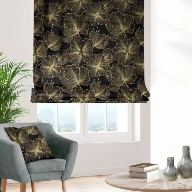 Roleta rzymska czarno złota z tkaniny welwetowej zdobionej delikatnie połyskującym drukiem
