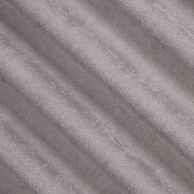 R203/6 Zasłona szyta na taśmie 5 cm jasnosrebrna z miękkiej tkaniny szenilowej typu dimout o naturalnym splocie