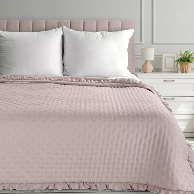 Narzuta pudrowa 170x210 cm obszyta falbaną pikowana techniką hot press LIBI 3 Eurofirany Classic