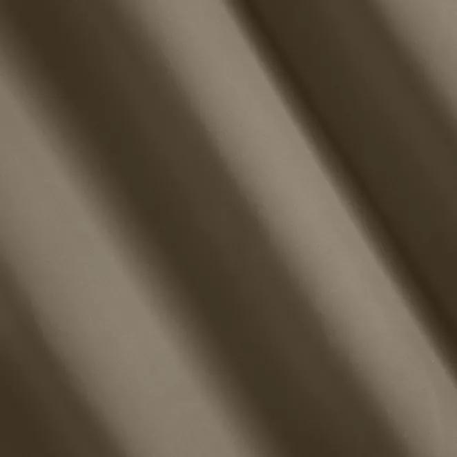 P242/5 Zasłona szyta na taśmie 5 cm jasnobrązowa z gładkiej tkaniny typu blackout