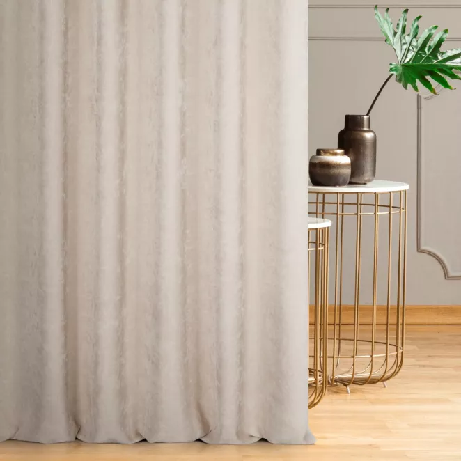 Zasłona szyta na taśmie 5 cm kremowa z miękkiej tkaniny szenilowej typu dimout o naturalnym splocie