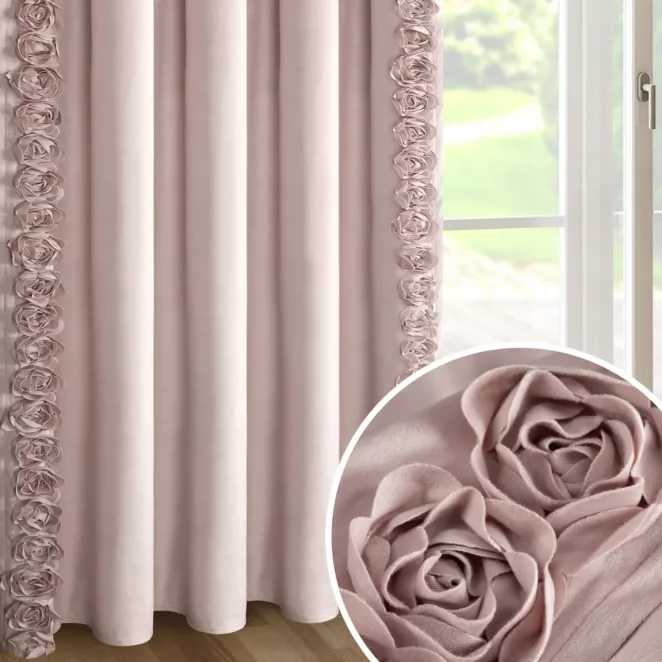 Zasłona pudrowa z welwetu zdobiona aplikacją 3D róż 140x270 cm taśma - ROSES Eva Minge