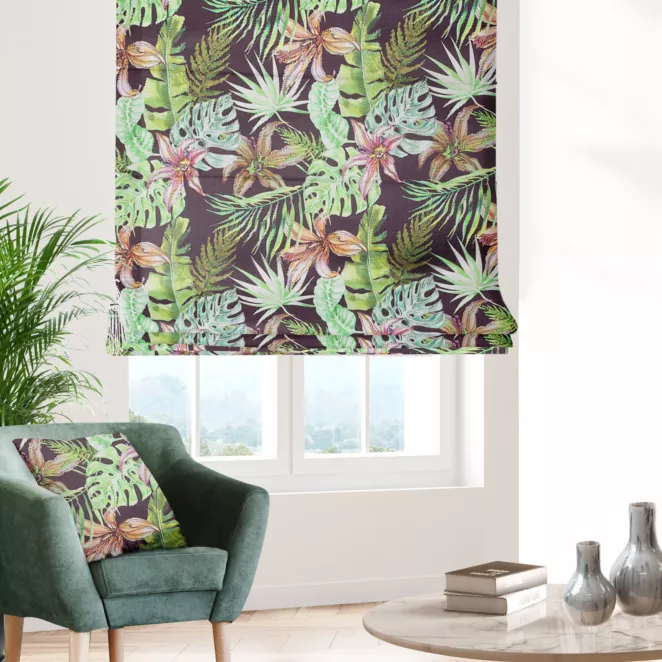 Roleta rzymska CARLITA czarno zielona z miękkiej tkaniny typu blackout drukowanej w botaniczny wzór