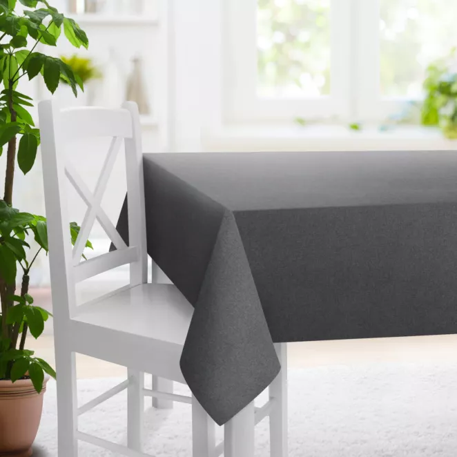 Obrus szyty grafitowy z tkaniny trudnopalnej, zaciemniającej, typu blackout z efektem melanżu