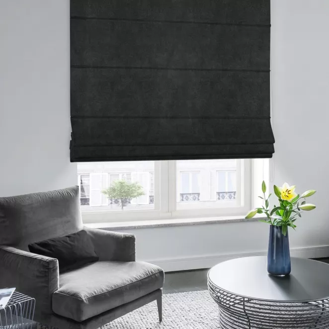 Roleta rzymska ENYA czarna z miękkiej półmatowej tkaniny welwetowej