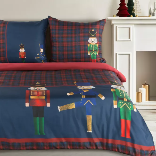 Pościel świąteczna 220x200 cm z mikrowłókna kolor granatowy, bordowy z motywem dziadków do orzechów PETER