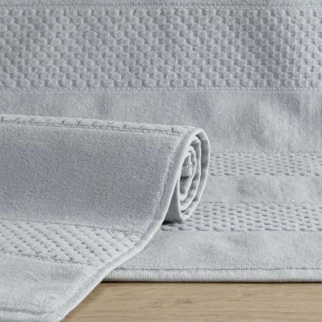 Dywanik łazienkowy bawełniany zdobiony geometrycznym wzorem 60x90 cm  JESSI