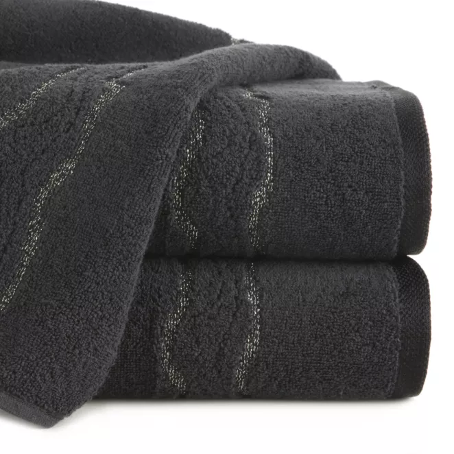 Ręcznik kąpielowy 50x90 cm bawełniany kolor czarny zdobiony bordiurą z błyszczącym wzorem 500 g/m2 KARIN