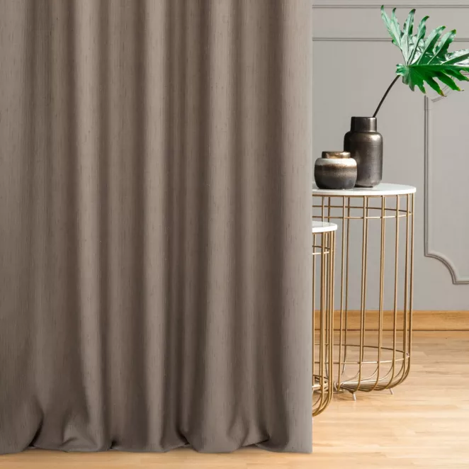 Zasłona szyta na flexach brązowa z miękkiej, matowej tkaniny w stylu eko o naturalnym splocie