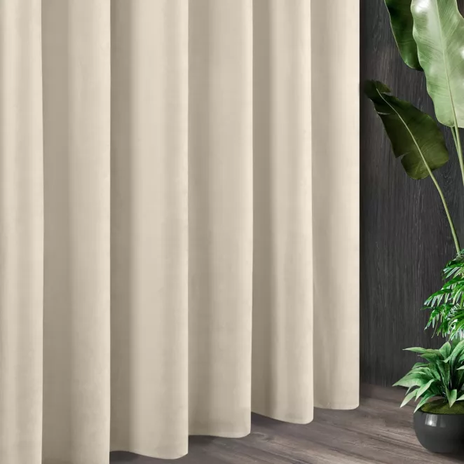 Tkanina zasłonowa, miękki i delikatny welwet z delikatnym połyskiem