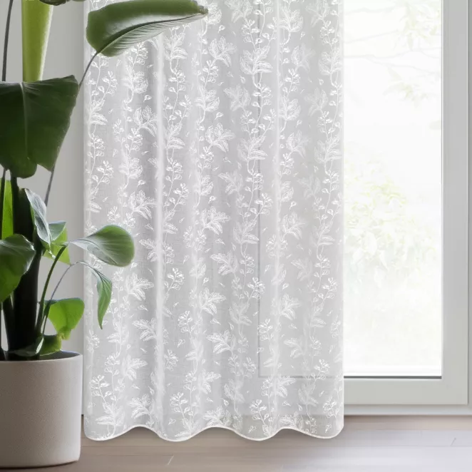 Firana biała z półtransparentnej etaminy z motywem gałązek 140x260 cm przelotka SERENA