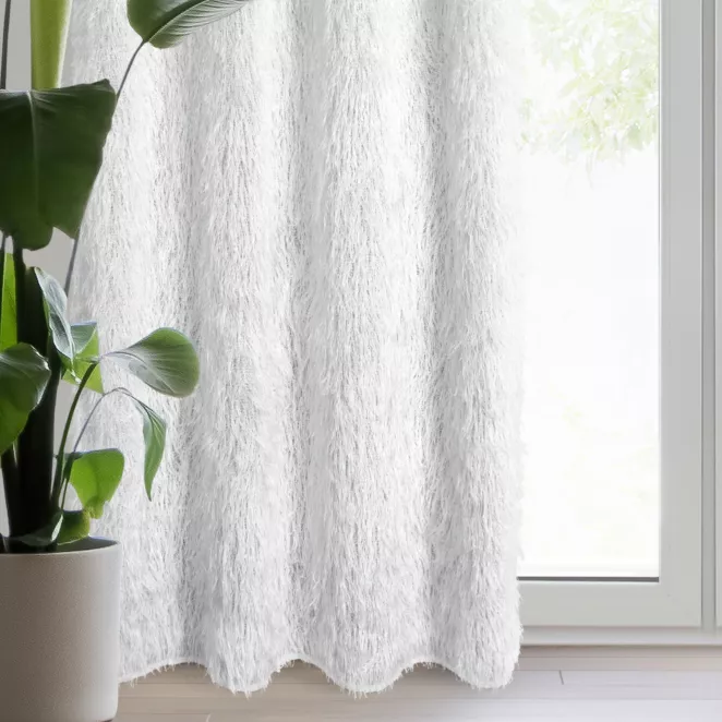 Firana biała z etaminy zdobiona moherową nicią 140x250 cm przelotka MARGARET