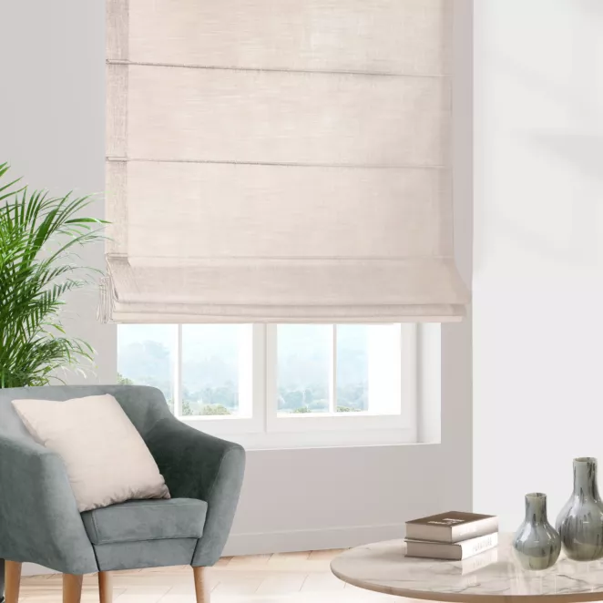 Roleta rzymska SAFARI 1 perłowa z miękkiej welwetowej tkaniny z połyskiem i poziomym prążkiem