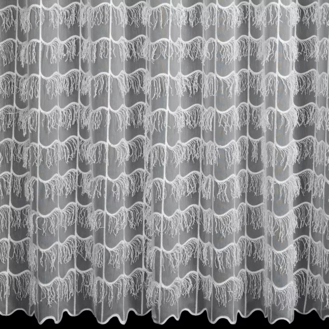 H238/1 Firana szyta na taśmie 5 cm biała z delikatnej tkaniny typu aden zdobiona asymetrycznym frędzlowym haftem