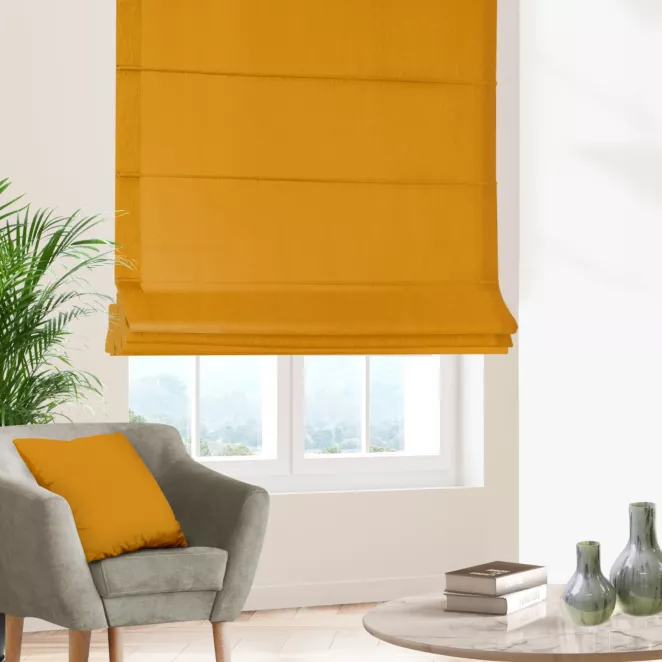 Roleta rzymska żółta z tkaniny trudnopalnej, zaciemniającej, typu blackout