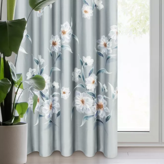 Zasłona srebrno, różowa zdobiona trójwymiarowym kwiatowym nadrukiem zaciemniająca 140x270 cm taśma NILA