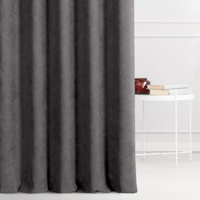 Zasłona szyta na taśmie 5 cm DORA - HIT ciemnografitowa z miękkiej tkaniny o welurowej strukturze
