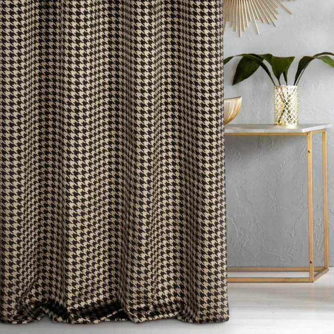 Zasłona szyta na taśmie 5 cm czarno złota z welwetowej tkaniny obiciowej w elegancki wzór, w stylu glamour Italissima Eva Minge