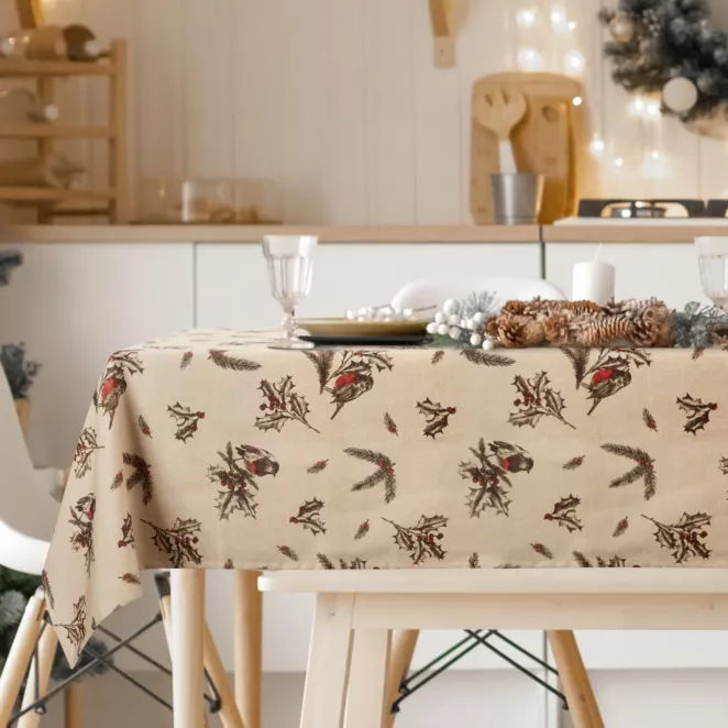 Obrus świąteczny 140x200 cm beżowo, brązowy bawełniany zdobiony zimowym motywem MELODY