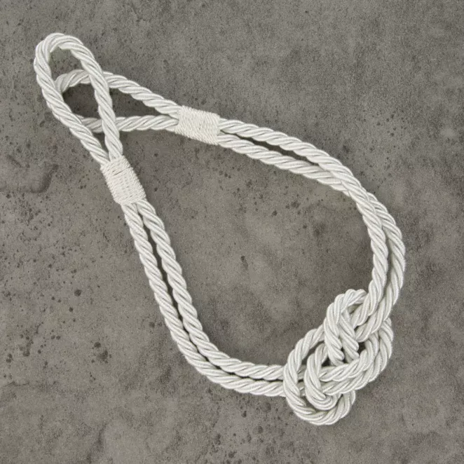 Dekoracyjny sznur do zasłon MOLLY zdobiony węzłem marynarskim