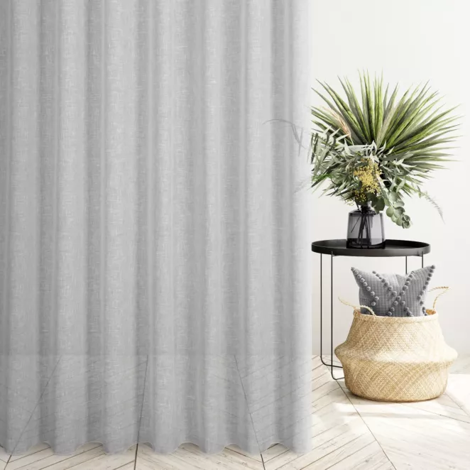 Firana szyta na taśmie 5 cm srebrna z delikatnej gładkiej etaminy wykończonej obciążnikiem