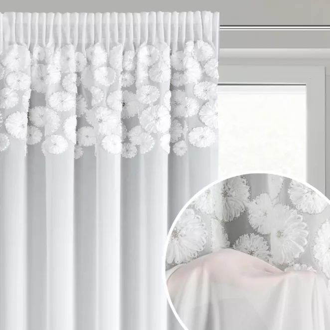 Firana biała z szyfonu zdobiona aplikacją 3D w kwiaty z perełkami 140x270 cm taśma - GISELA