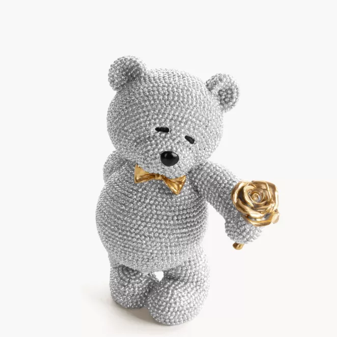 Figurka srebrna miś o drobnym strukturalnym wzorze 10x7x13 cm ELDO