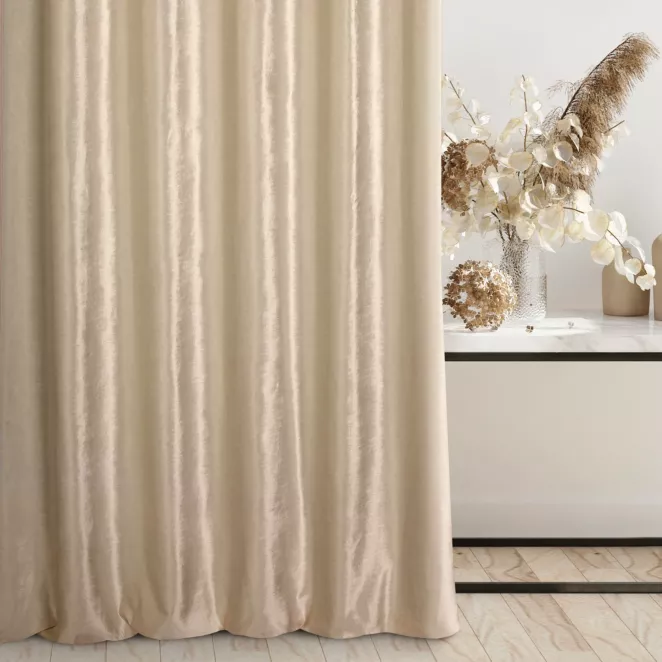 Tkanina zasłonowa, miękka, welwetowa z połyskiem, w poziome prążki z kolekcji Pierre Cardin