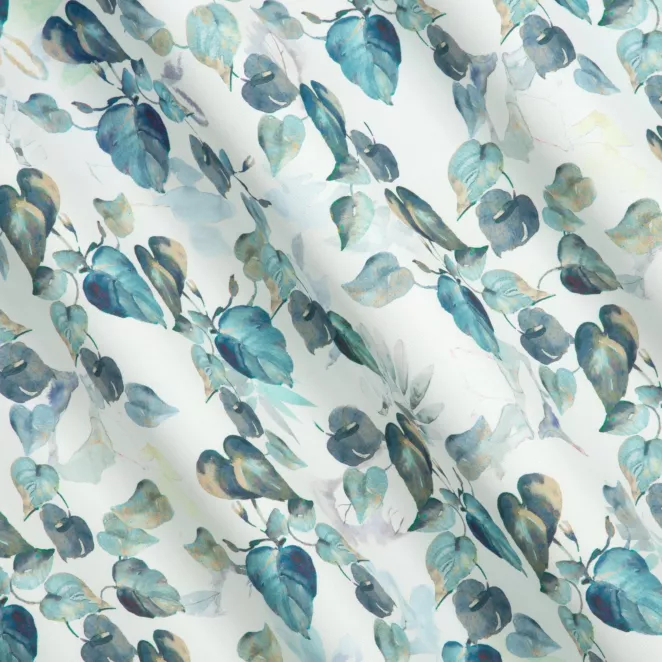 L121/5 Zasłona szyta na taśmie 5 cm niebiesko zielona z tkaniny o naturalnym splocie z drukowanym wzorem liści