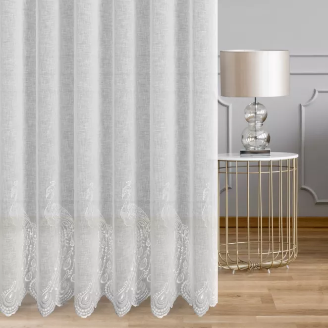 Firana szyta na taśmie 5 cm naturalna z cienkiej matowej etaminy zdobionej kordonkową aplikacją Italissima Eva Minge