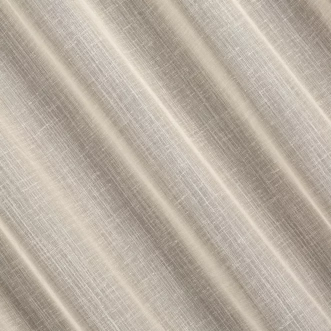 E11/4 Firana szyta na taśmie 5 cm jasnobeżowa z gładkiej, miękkiej etaminy z delikatnie zarysowanym wzorem w prążki, wykończona obciążnikiem